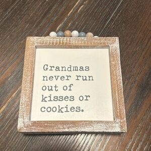 🆕Collins Fresh “Grandma” Wooden Sign with Beaded Accent. NWOT!!💥